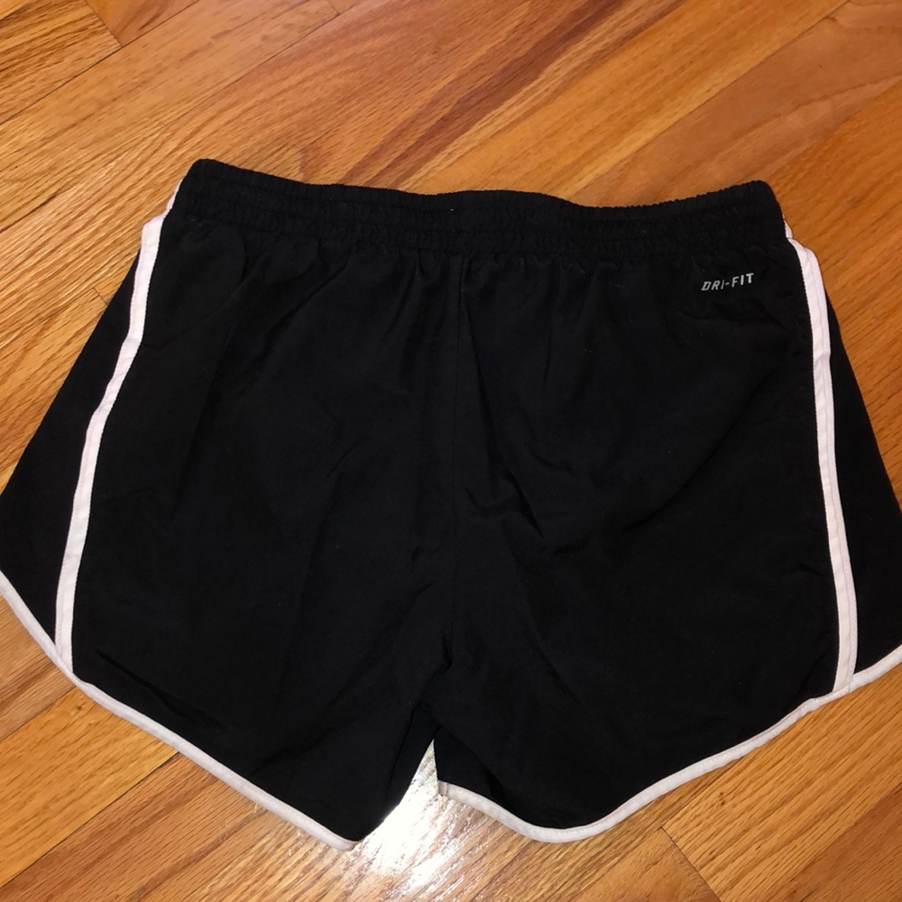 NIKE dri fit shorts - Picture 2 of 4